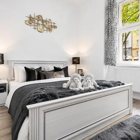 Premium Lion Praha